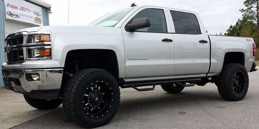 2014 Silverado with Zone Offroad 6.5" lift kit