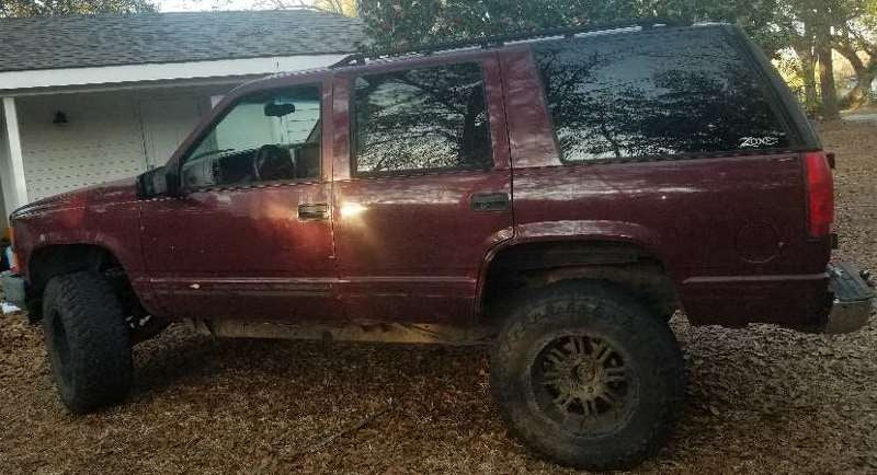 1997 Chevy Tahoe with Zone Offroad 3" body lift, torsion keys