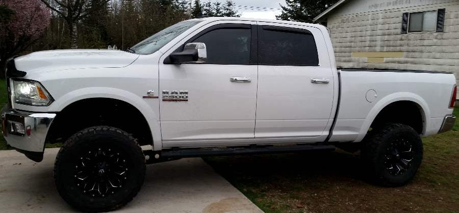 Dodge Ram 2500 Diesel with Fabtech 5" lift kit