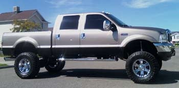 2004 Ford F-350 powerstroke 6.0 with 6.5" suspension lift kit