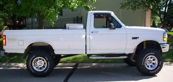 1995 Ford F250 with 4" Superlift suspension lift kit