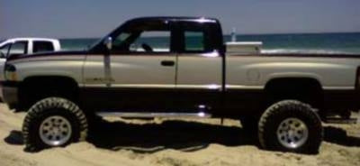 1996 4WD Dodge Ram 1500 5.2L V8 with 5" suspension lift kit and 3" body lift
