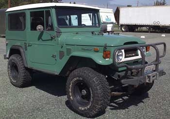 1974 Toyota FJ40 Landcruiser with 4" spring lift kit