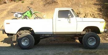 1975 Ford F100 Custom with 8" suspension lift kit
