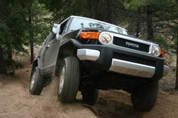 2007 FJ Cruiser, Rear Locker, Revtek 3" Lift kit