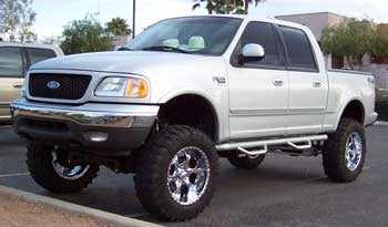 2002 4WD Ford Supercrew with 6" Fabtech suspension lift kit