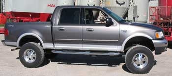 2003 F150 Supercrew 4x4 with Fabtech 6" suspension lift kit
