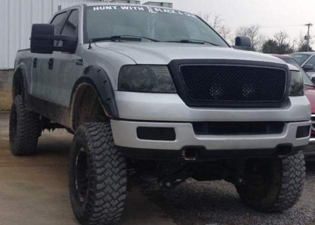 2005 Ford F-150 FX4 with Rough Country 6†suspension lift kit, Zone Offroad 3†body lift