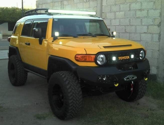 2008 FJ Cruiser with 6" suspension lift kit