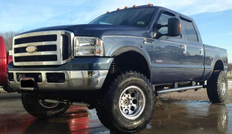 2005 Ford F-250 6.0L Diesel with Zone Offroad 4†radius arm suspension lift kit