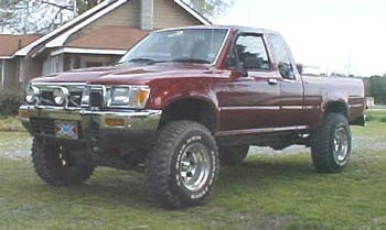 1991 Toyota Pickup with 2" body lift