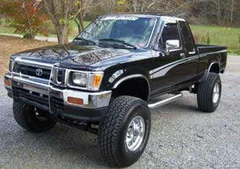 1993 Toyota SR5 extended cab with 5" Rough Country lift kit
