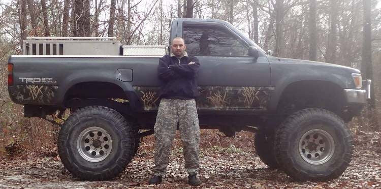 1992 Toyota 5-speed 4x4 with 9" suspension lift kit