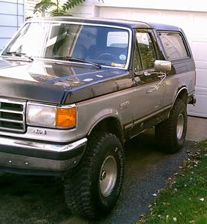 1989 4WD Bronco XLT with 4" suspension lift kit