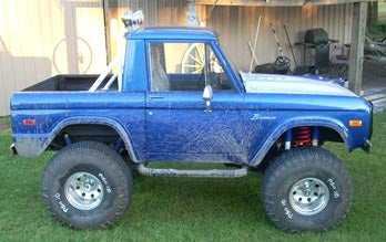 1974 Bronco, 4 speed with 9" lift kit