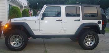 2007 Jeep Wrangler Rubicon with 4" Skyjacker suspension lift kit