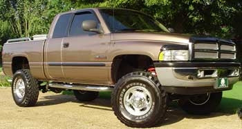 Dodge Ram 2500 4x4 with Skyjacker 2.5" suspension lift kit