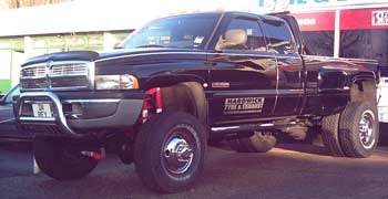 2000 Dodge 3500, 5" Skyjacker Class 2 lift kit