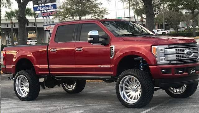 2018 Ford F350 sitting on top of a 6" Superlift King Coilover conversion kit