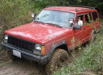 1987 Jeep Cherokee with 4" Fabtech lift kit