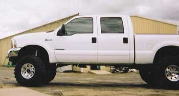 2002 Ford Superduty F250 with 8'' Fabtech lift kit