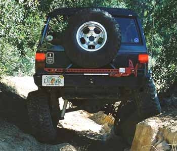 1988 XJ with 6.5" Rough Country X-series lift kit