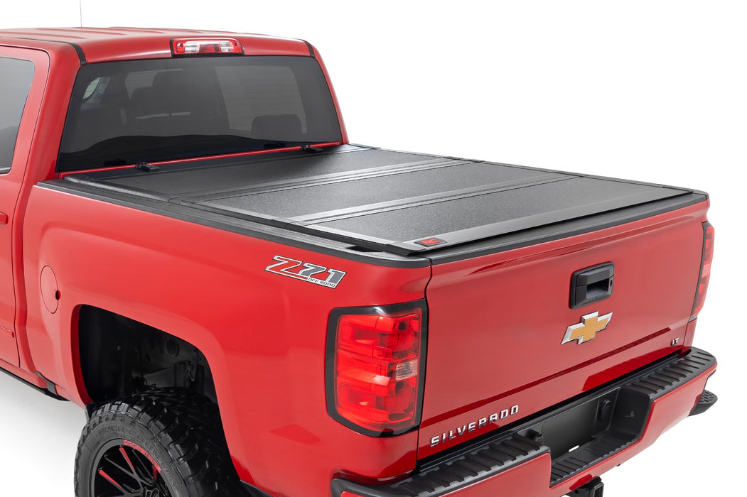 Silverado, Sierra 1500, 2500HD, 3500HD Hard Tri-Fold Tonneau Cover