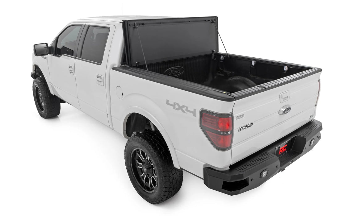 Silverado, Sierra 1500, 2500HD, 3500HD Hard Tri-Fold Tonneau Cover