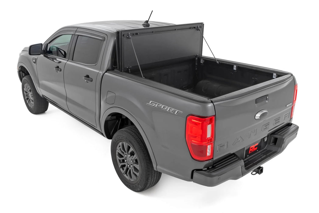 Silverado, Sierra 1500, 2500HD, 3500HD Hard Tri-Fold Tonneau Cover