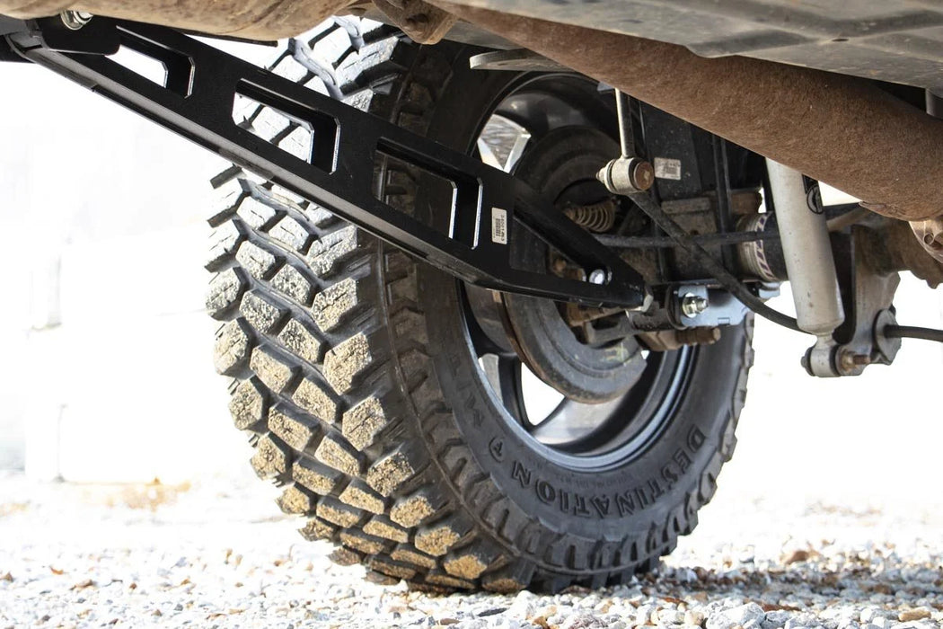 2008-16 4WD Ford F250 Super Duty traction bars (u-bolts below axle)