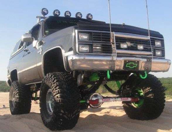 8" lift kit for 1973-87 3/4T Chevy GMC Pickup, 73-91 Suburban 4WD