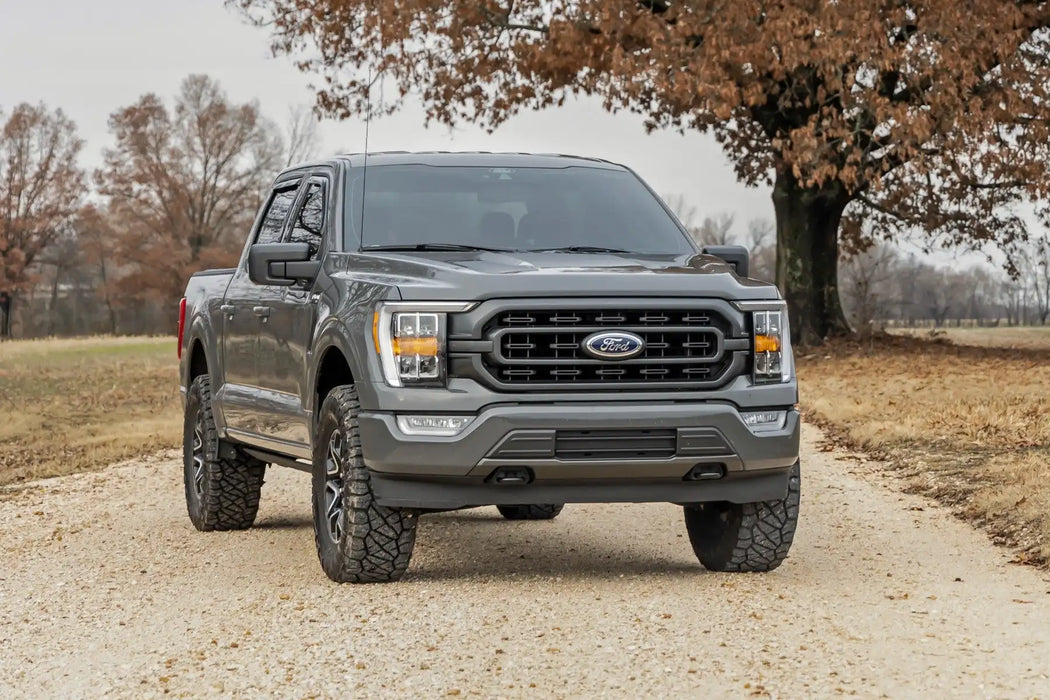 2015-24 2&4WD Ford F150; 2017-24 F250, F350 Running Boards