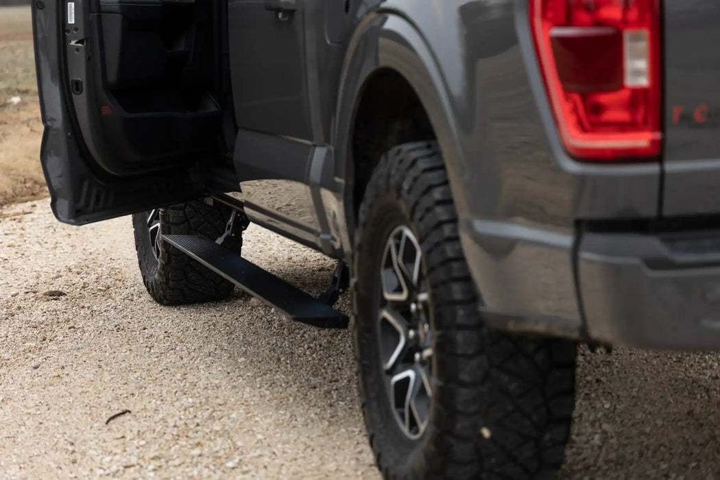 2015-24 2&4WD Ford F150; 2017-24 F250, F350 Running Boards