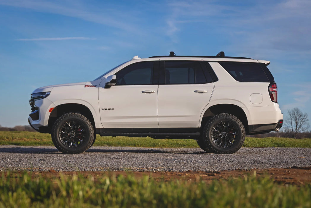3.5" lift kit with OE Air Ride for 2021-26 Chevy Tahoe by Rough Country