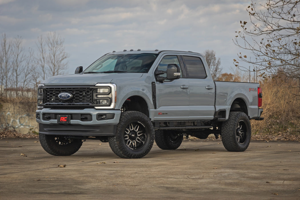 4.5" lift kit for 2023-26 Ford F250, F350 Super Duty by Rough Country