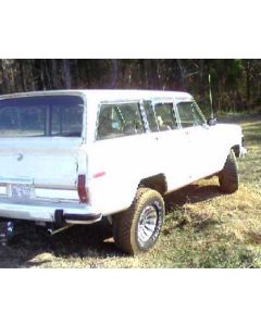 1986 Jeep Grand Wagoneer with 3" Rough Country lift kit 