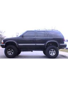 1999 Chevy Blazer limited edition with 6" suspension lift kit, 3" body lift