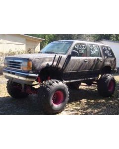 1993 Ford Explorer with 7" suspension lift kit, 3" body lift