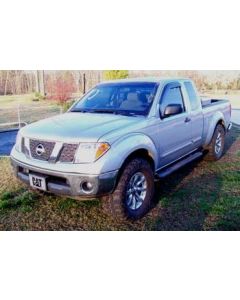 2005 Nissan Frontier V6 with 2'' leveling kit